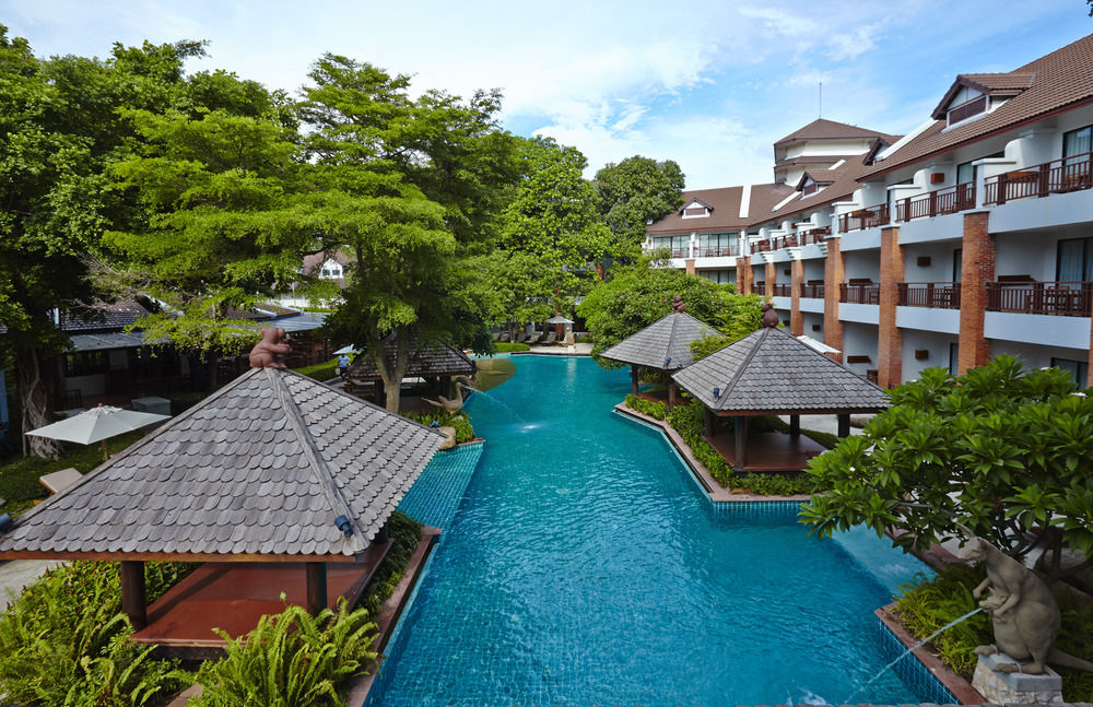 WOODLANDS RESORT